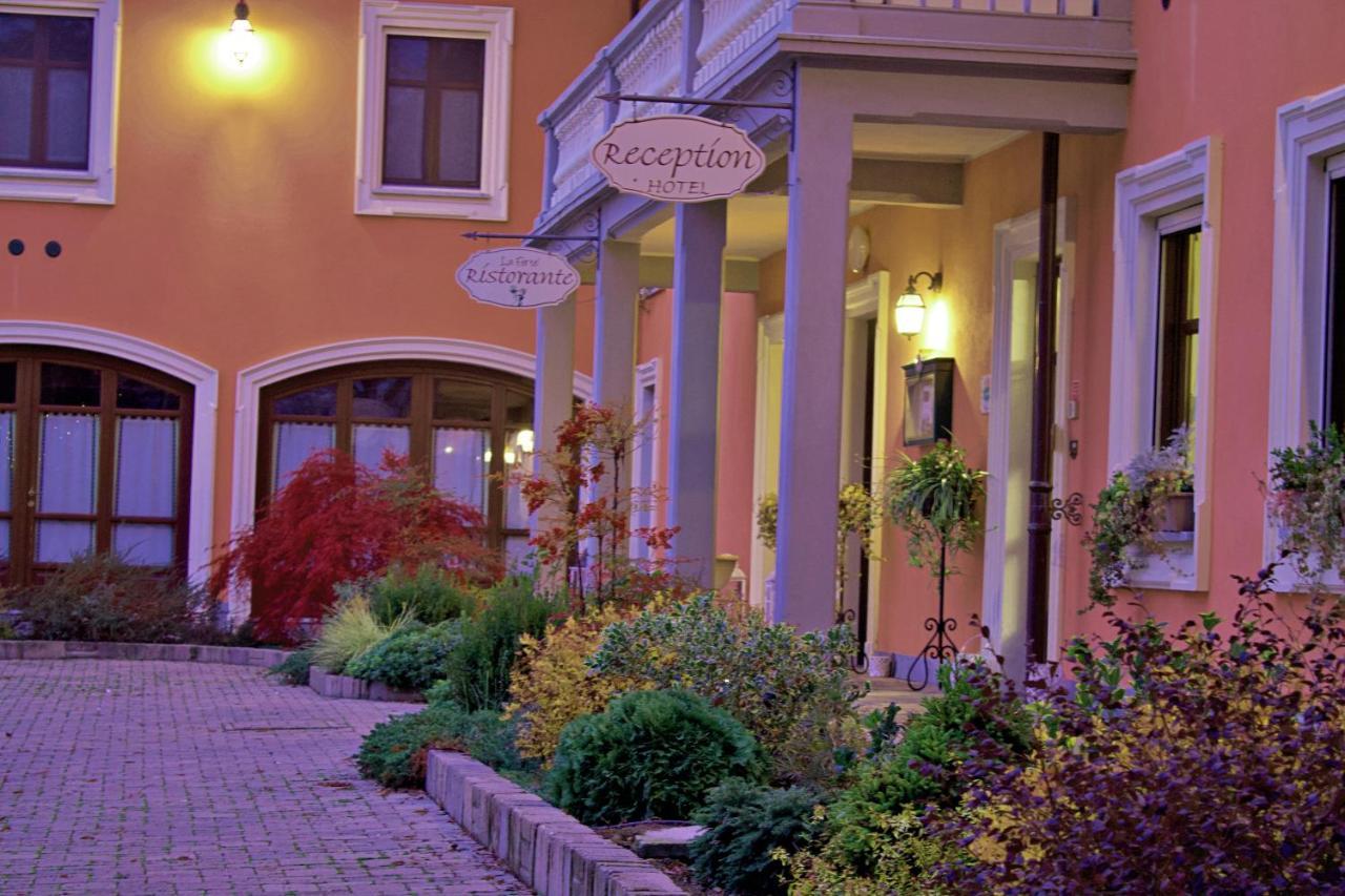 Hotel La Ferte Asti Exterior foto
